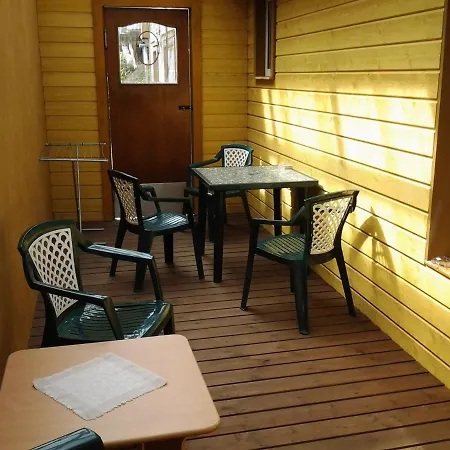 Jaani 2-1 Konukevi 4*