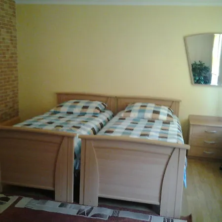 Jaani 2-1 Penzion 4*